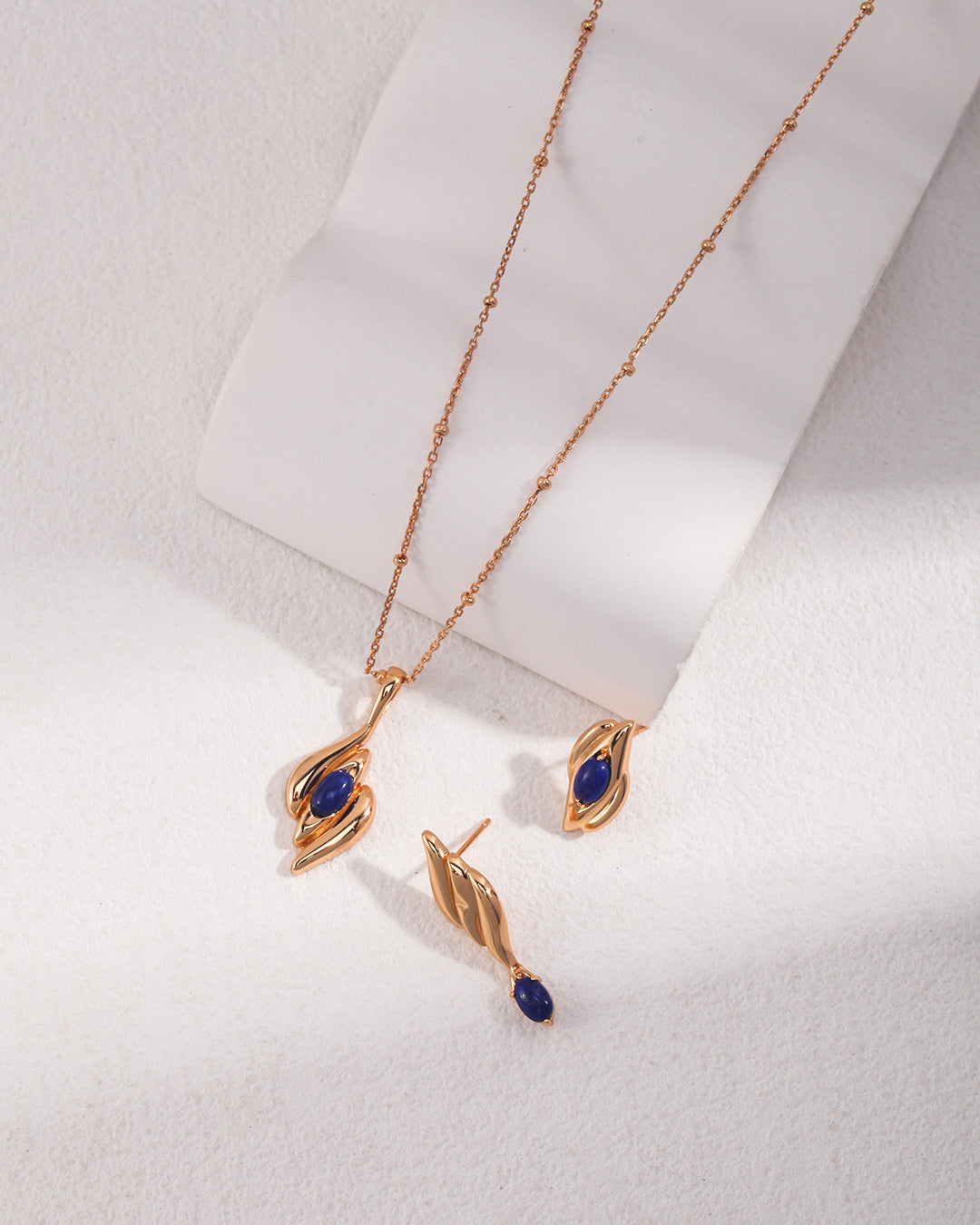 Jamila Lapis Lazuli Necklace